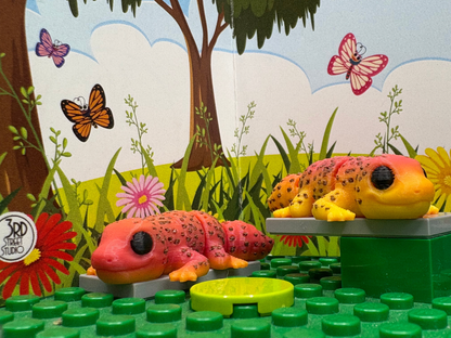 Charming Gecko Pocket Fidget Friend (with Colorful Play Scene)